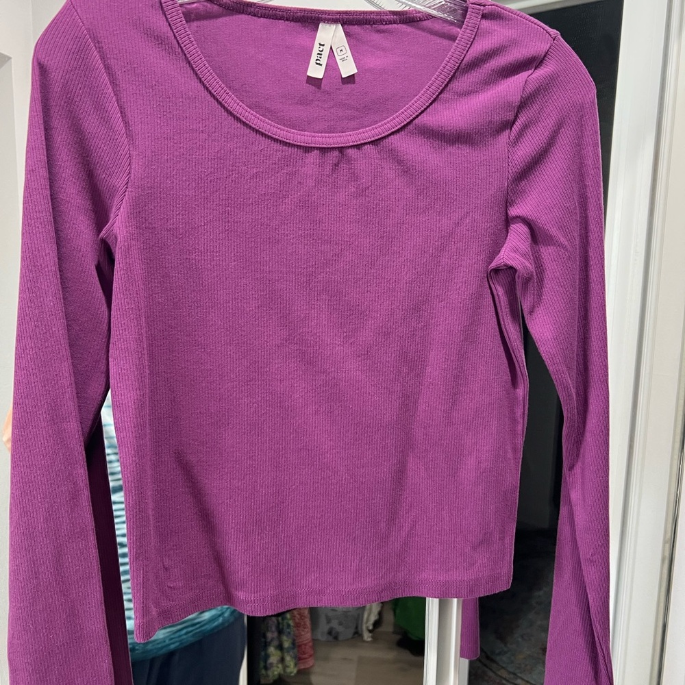 Pact Women's Long-Sleeve Scoop Neck Crop Top in Vibrant Purple